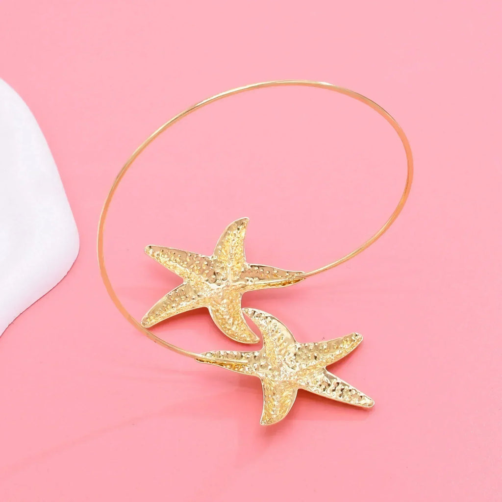 Nouveau bracelet de bras 2 étoiles de mer en alliage doré à la mode pour femmes, idéal pour l'été, la plage, les fêtes dansantes. Manchette, bracelets, accessoires de bijoux, cadeaux