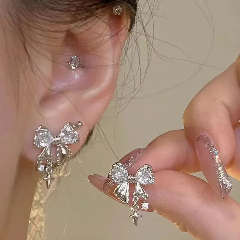 Nouvelles boucles d'oreilles clous Zircon Bowknot Y2K pour femmes Mode coréenne Couleur argent Cristal rose Boucles d'oreilles personnalisées Bijoux de fête Cadeaux