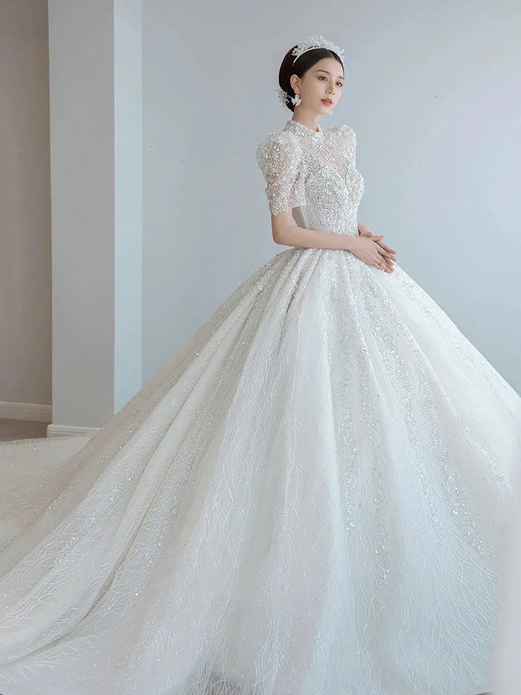 Robe de mariée blanche de luxe avec perles EDW151