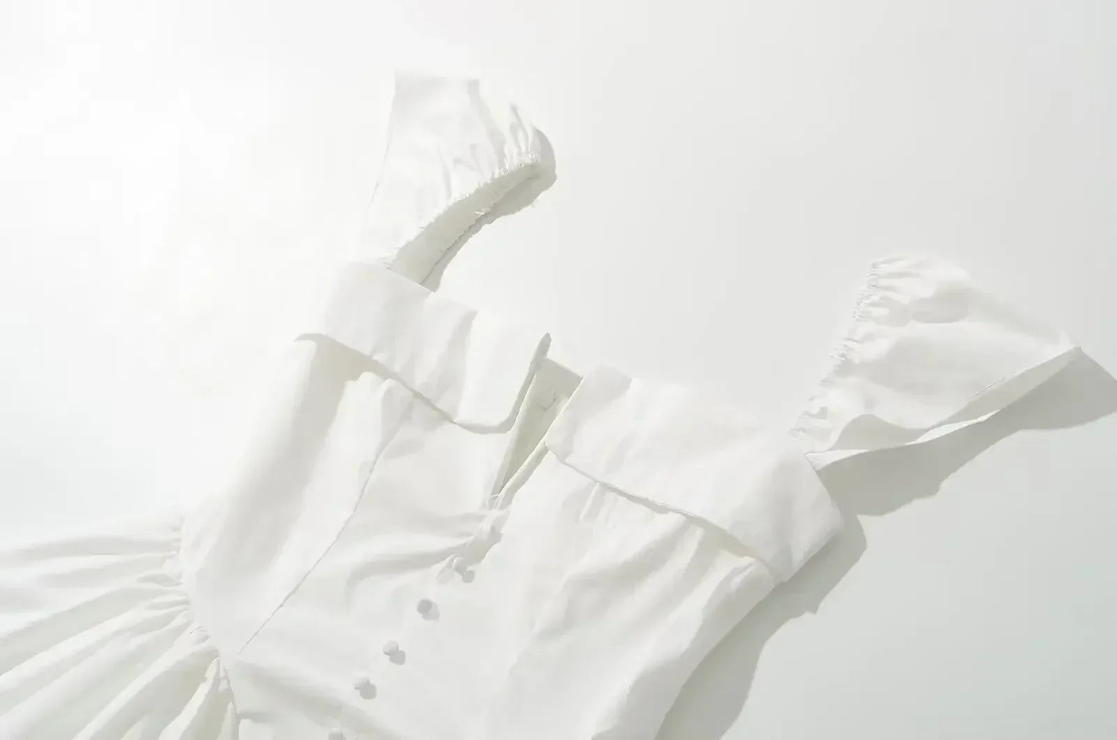 YENKYE Robe d'été blanche courte et évasée pour femme, sexy, à manches courtes, taille basse, élégante, pour soirée, demoiselles d'honneur