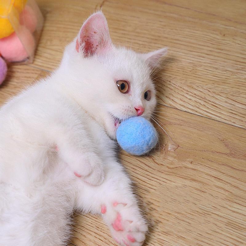 Lot de 12 jouets amusants pour chat, balles extensibles en peluche, jouets colorés interactifs pour chatons, fournitures pour animaux de compagnie, balles en peluche pour l'entraînement et le jeu des chatons