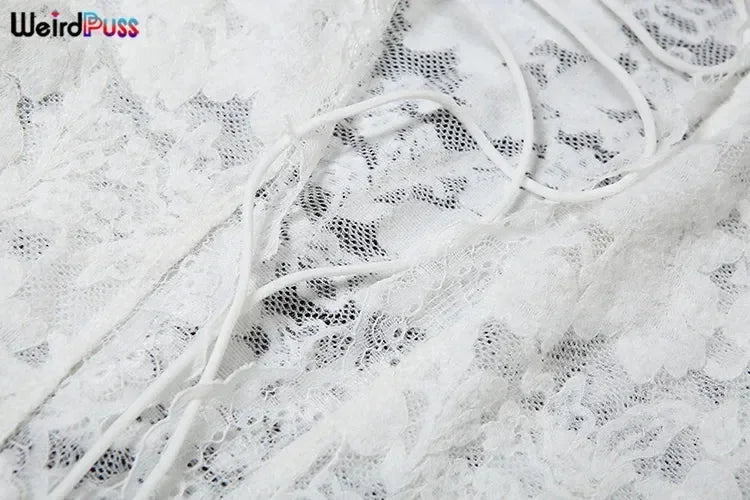 Weird Puss Broderie Volants Robe Femmes Sexy Col V Profond Fentes Transparent Uni Gland Poignets Pétale Street Élégance Vestidos