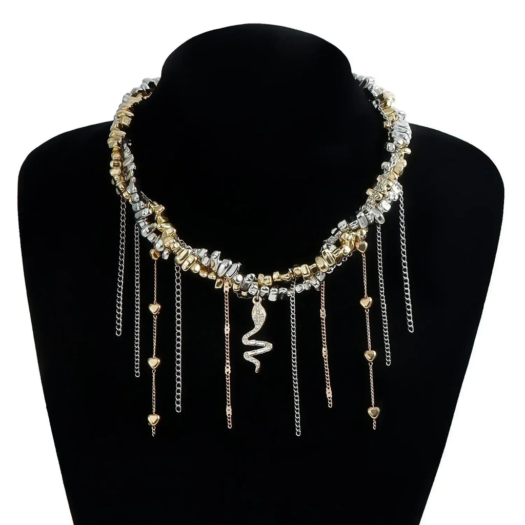 Collier Cœur Perlé Tendance pour Femmes Style Bohème Élégant Chaîne en Cristal Irrégulier Ras du Cou Y2K Exquis Cadeau de Fête Bijoux Accessoires