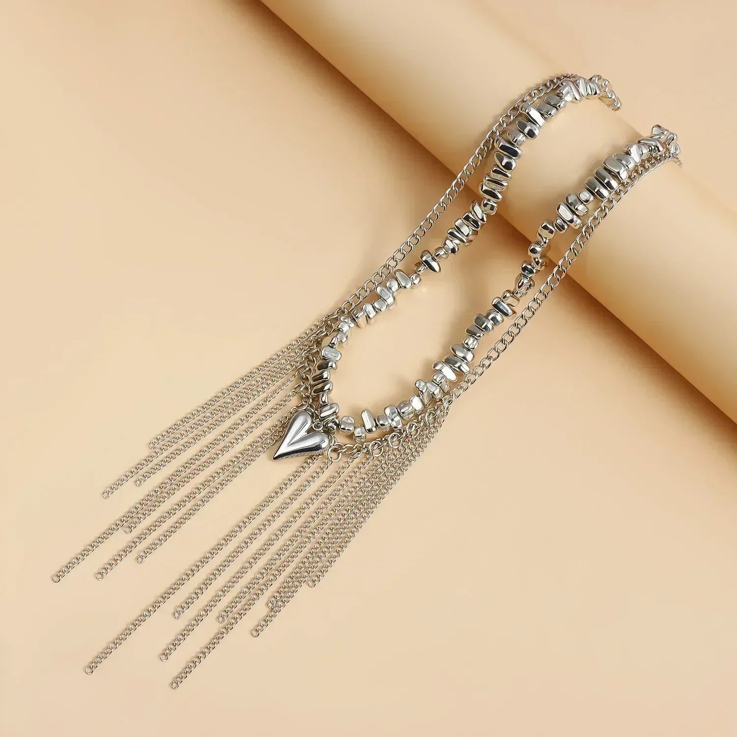 Collier Cœur Perlé Tendance pour Femmes Style Bohème Élégant Chaîne en Cristal Irrégulier Ras du Cou Y2K Exquis Cadeau de Fête Bijoux Accessoires