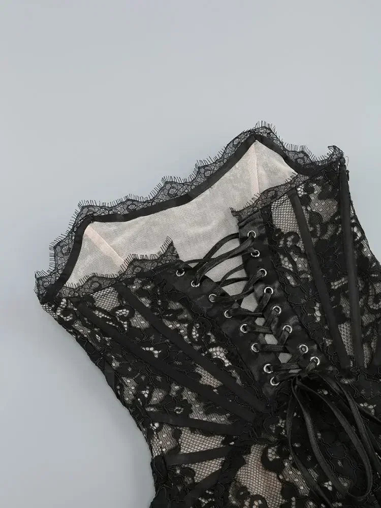 TARUXY Robe Corset Sexy en Dentelle Transparente et Patchwork, Robe Moulante Élégante de Soirée, Mini Robe Irrégulière pour Femme, Robe Bustier Nouvelle Collection
