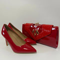 Jolies chaussures à talons hauts et sac
