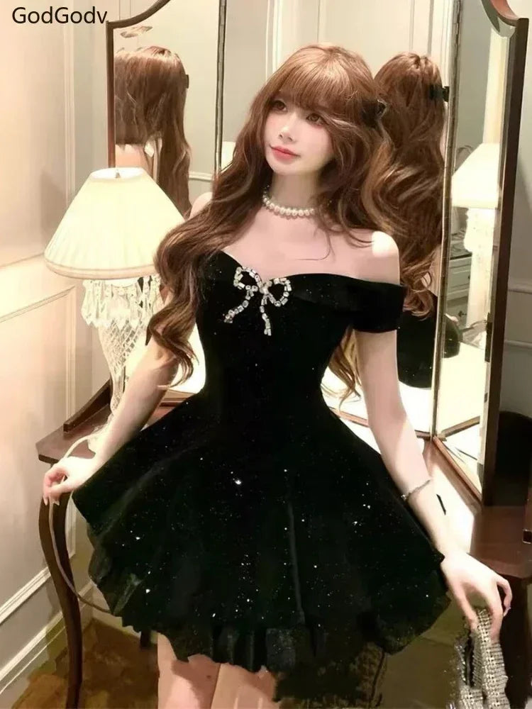 Robe noire vintage élégante pour femme - Robe mini rétro gothique à épaules dénudées pour femme - Tenues chic de fête d'anniversaire féeriques