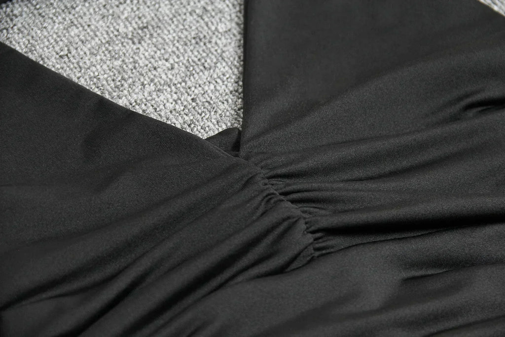 Robe courte sexy à col en V profond pour soirée, sans manches, dos nu, été 2024, blanche, licou, robe moulante pour femme, mini robe de club, tenue de club.