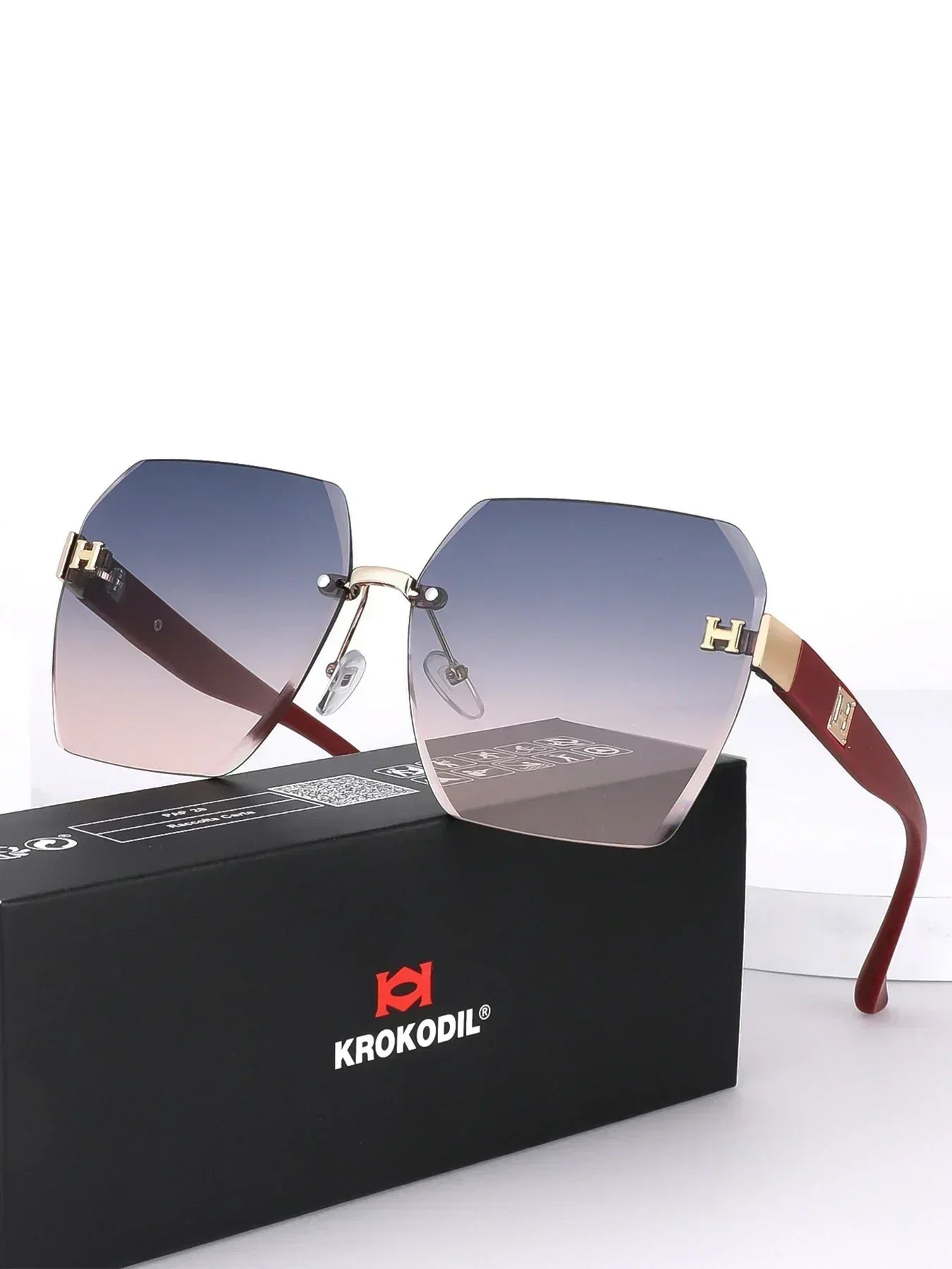 2025 Nouvelles Lunettes de Soleil Tendance Marque de Luxe Designer Femmes Hommes Rétro Carré Grand Cadre Lunettes Uv400 Extérieur Verres Emballage Boîte