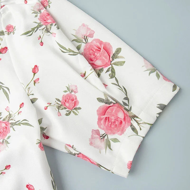 Mini-robe à manches bouffantes et col en V | Robe imprimée à volants et boutons en perles - Femstylo