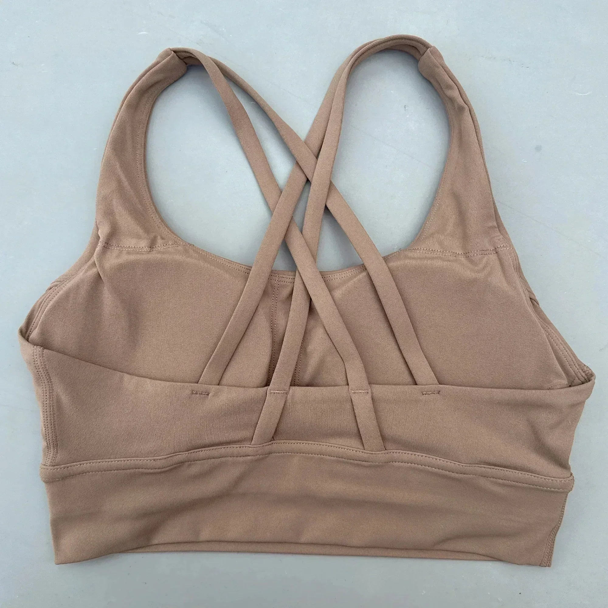 Soutien-gorge de sport uni pour femme, doux, haute résistance, haut moulant d'entraînement complet, gym, yoga, avec coussinets de poitrine