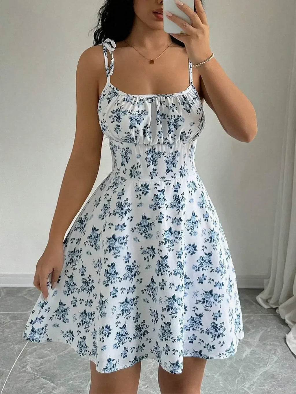 Robe Courte d'Été Fleurie à Bretelles Fines pour Femme,Robes Femme,Vêtements Femme,Robe Longue,Nouvelle Robe 2025