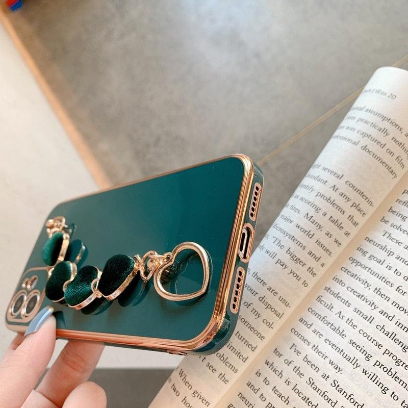 Coque de luxe en silicone pour femme avec bracelet chaîne pour iPhone, coque bracelet pour iPhone 13 12 11 Pro Max, coques avec chaîne en cœur pour iPhone 7 8 Plus XR XS Max X