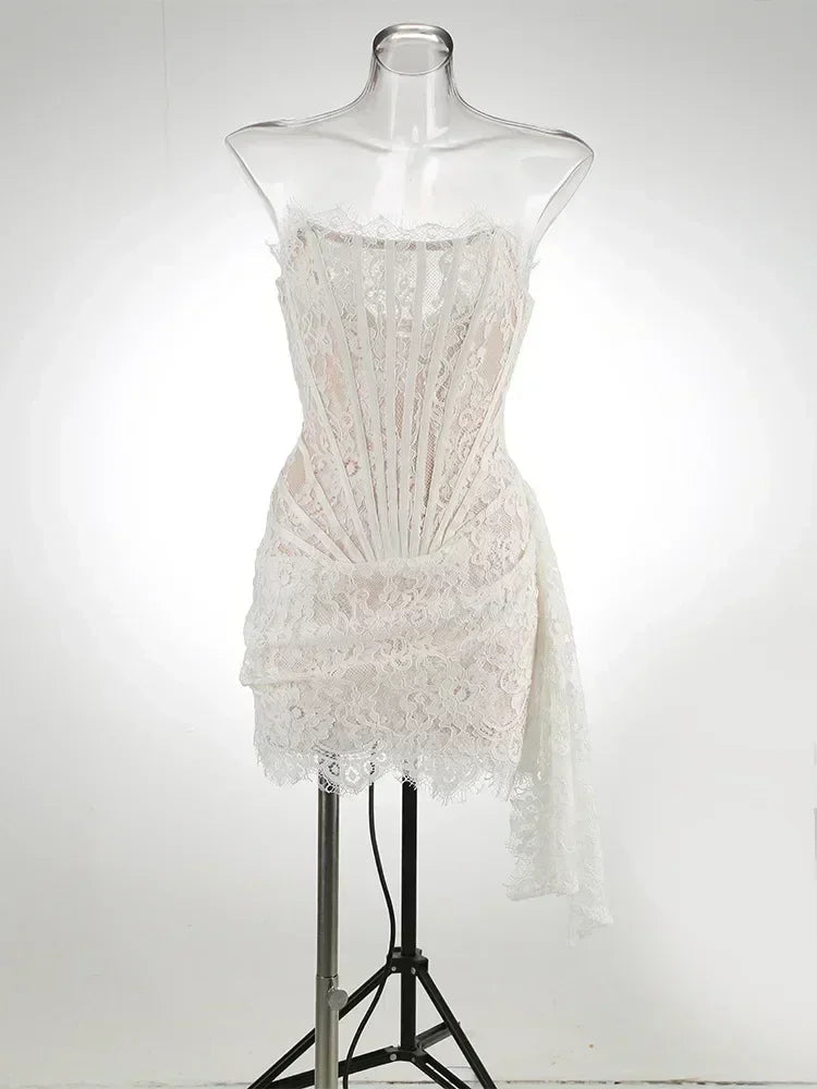 TARUXY Robe Corset Sexy en Dentelle Transparente et Patchwork, Robe Moulante Élégante de Soirée, Mini Robe Irrégulière pour Femme, Robe Bustier Nouvelle Collection