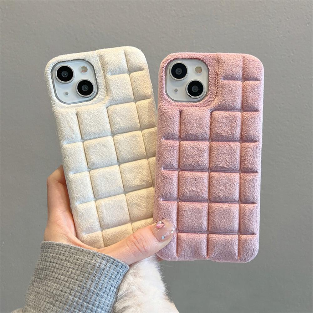Coque de téléphone en fausse fourrure, chaude et moelleuse, à motif quadrillé, de couleur unie, pour iPhone 14 13 12 11 Pro Max Plus, coque arrière douce en silicone, antichoc, en fausse fourrure, pour iPhone