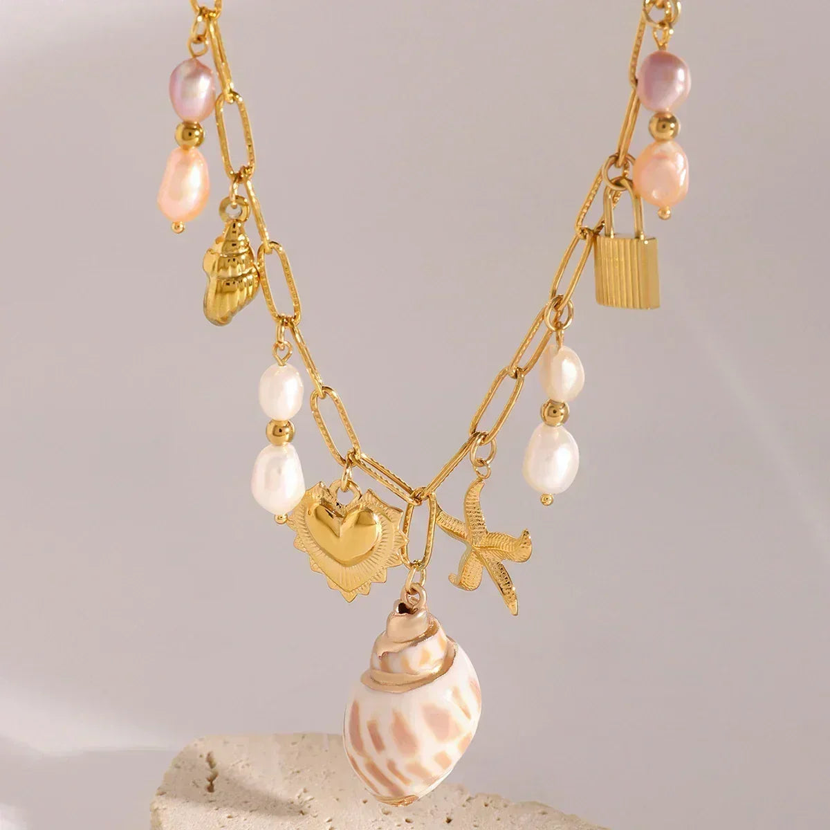 Collier pendentif conque Zora style vacances d'été colorées, pour femme, en acier inoxydable plaqué or 18 carats, multi-breloques, bijoux de mode