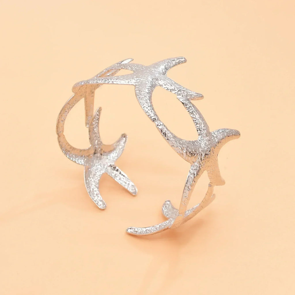 Nouveau bracelet de bras 2 étoiles de mer en alliage doré à la mode pour femmes, idéal pour l'été, la plage, les fêtes dansantes. Manchette, bracelets, accessoires de bijoux, cadeaux
