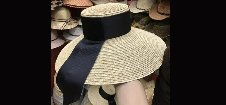 Chapeau de Paille Femme à Large Bord avec Mentonnière Chapeau de Soleil d'Été Anti-UV Chapeau de Plage avec Cordon Coupe-Vent Chapeau de Voyage UPF Derby