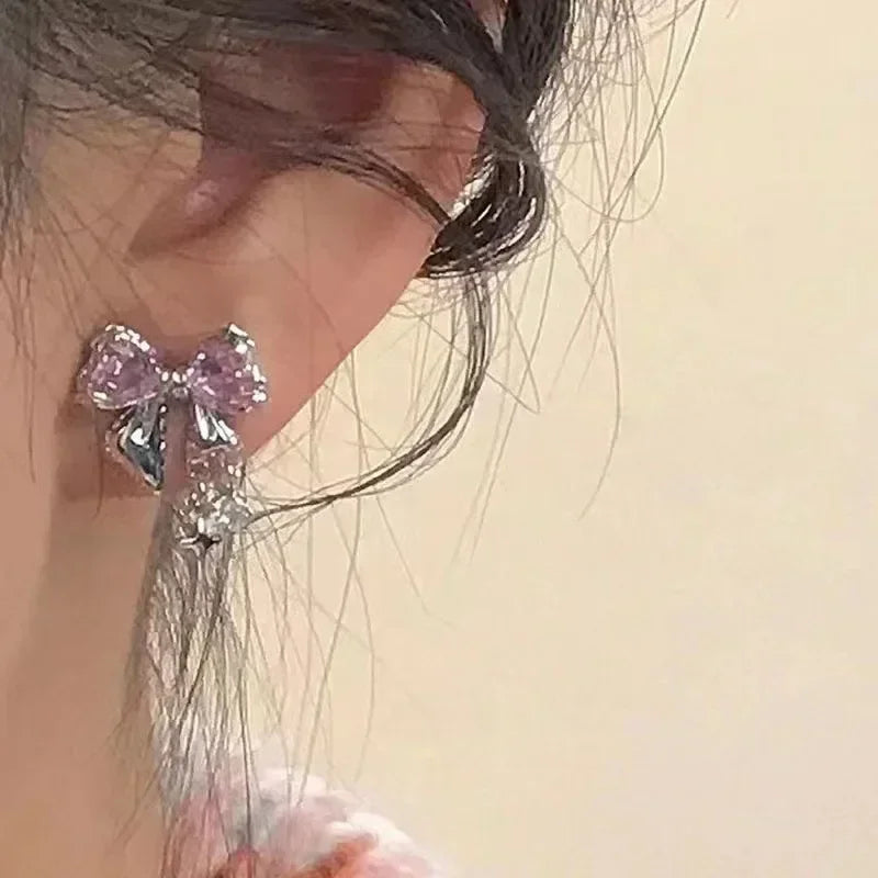 Nouvelles boucles d'oreilles clous Zircon Bowknot Y2K pour femmes Mode coréenne Couleur argent Cristal rose Boucles d'oreilles personnalisées Bijoux de fête Cadeaux
