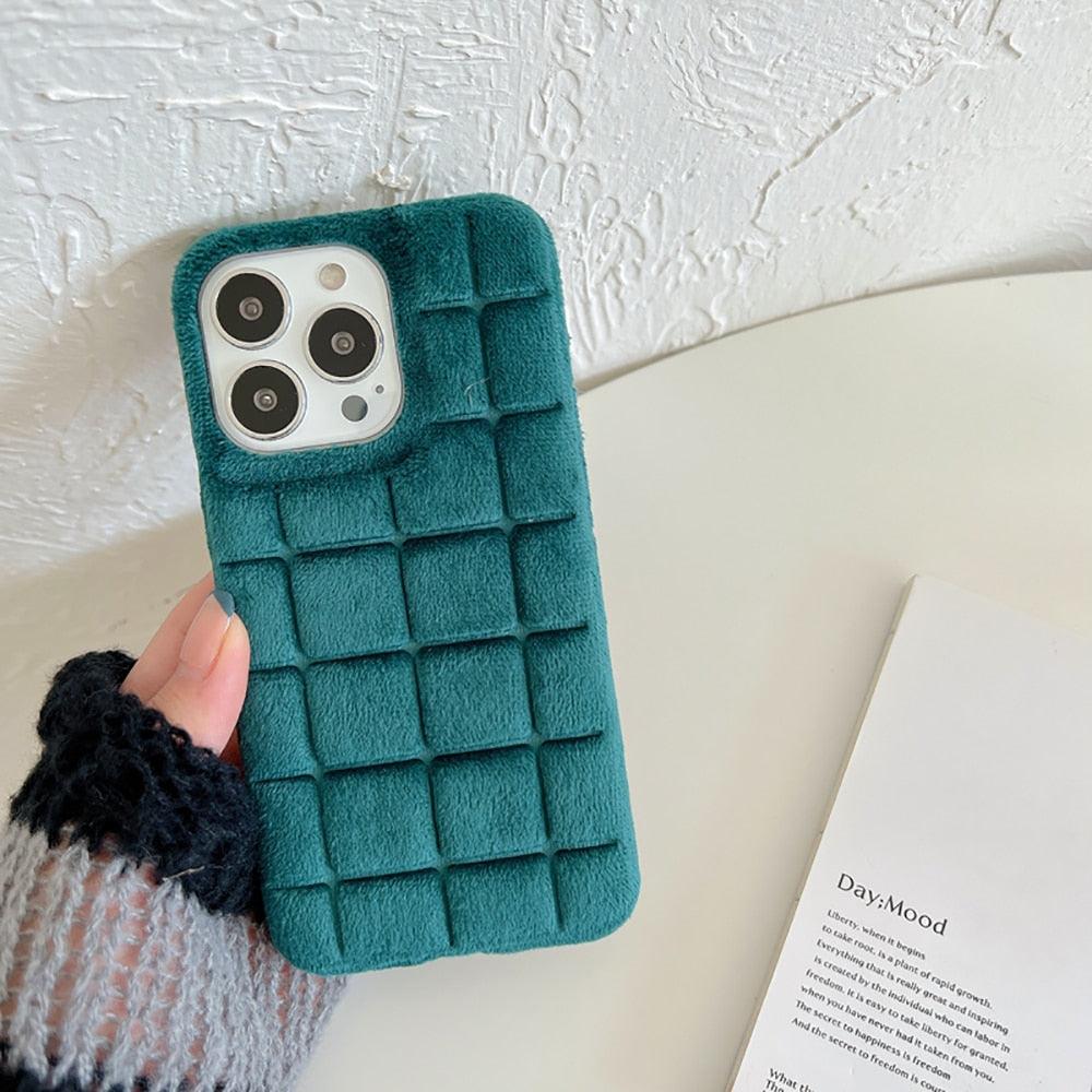 Coque de téléphone en fausse fourrure, chaude et moelleuse, à motif quadrillé, de couleur unie, pour iPhone 14 13 12 11 Pro Max Plus, coque arrière douce en silicone, antichoc, en fausse fourrure, pour iPhone
