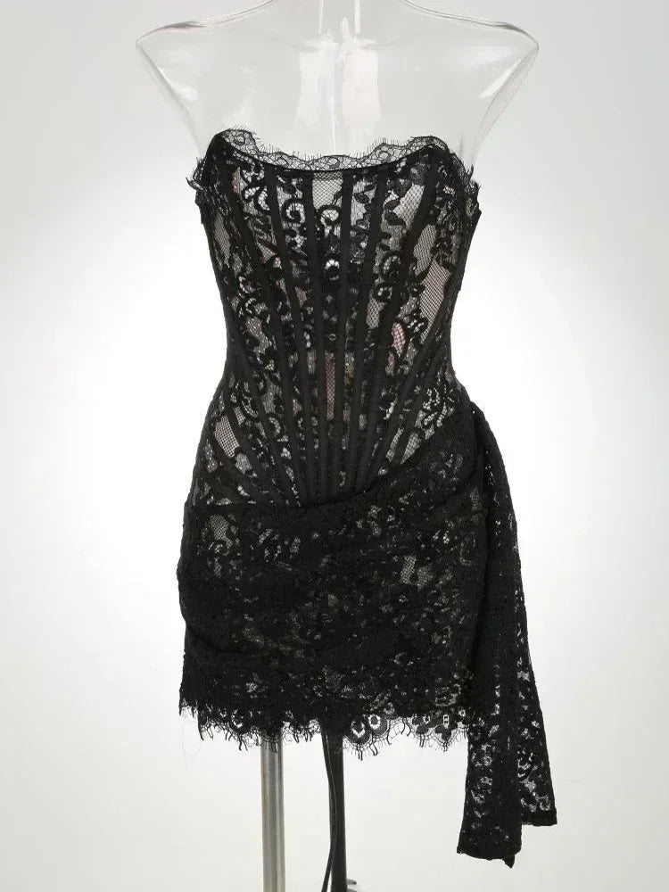 TARUXY Robe Corset Sexy en Dentelle Transparente et Patchwork, Robe Moulante Élégante de Soirée, Mini Robe Irrégulière pour Femme, Robe Bustier Nouvelle Collection