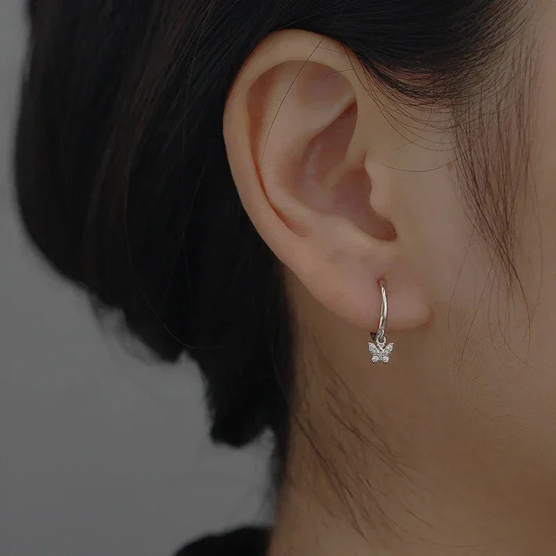 Boucles d'oreilles créoles tendance en argent sterling 925 avec aiguille d'oreille en cristal blanc de luxe pour femme, cadeau de bijoux de mariage