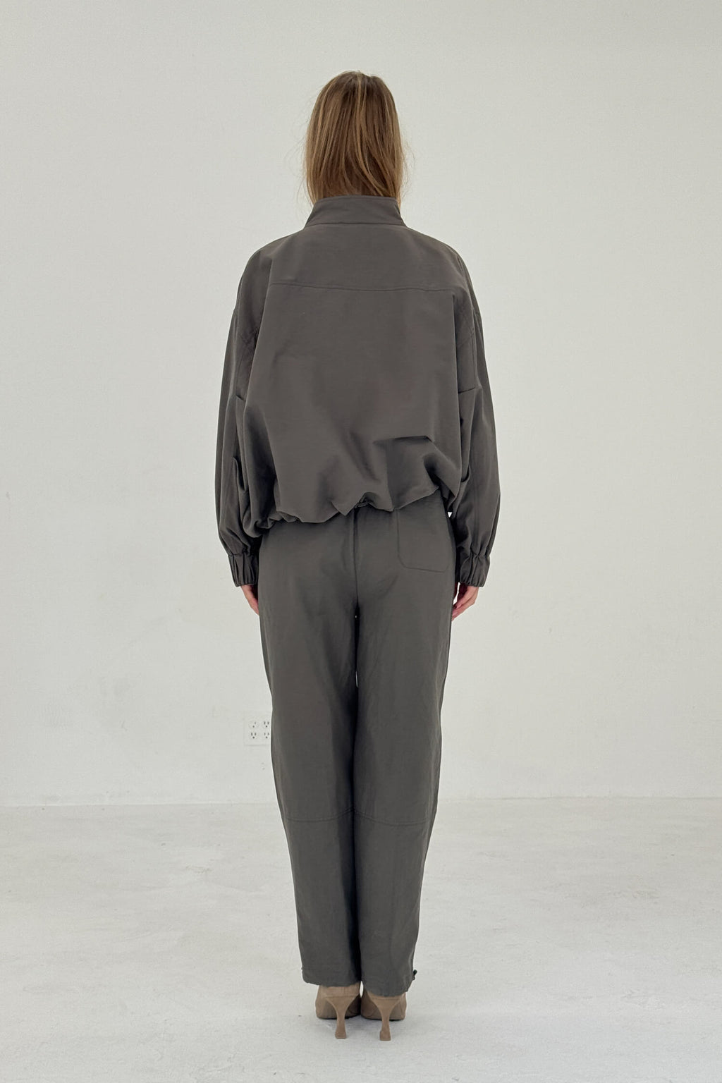 PANTALON SABLE COULEUR CHARBON