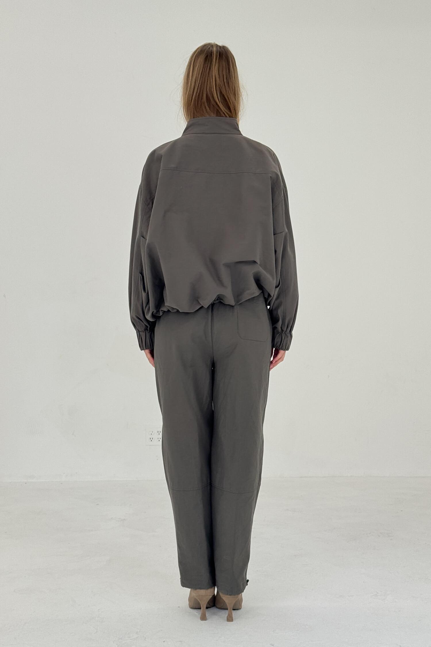 PANTALON SABLE COULEUR CHARBON