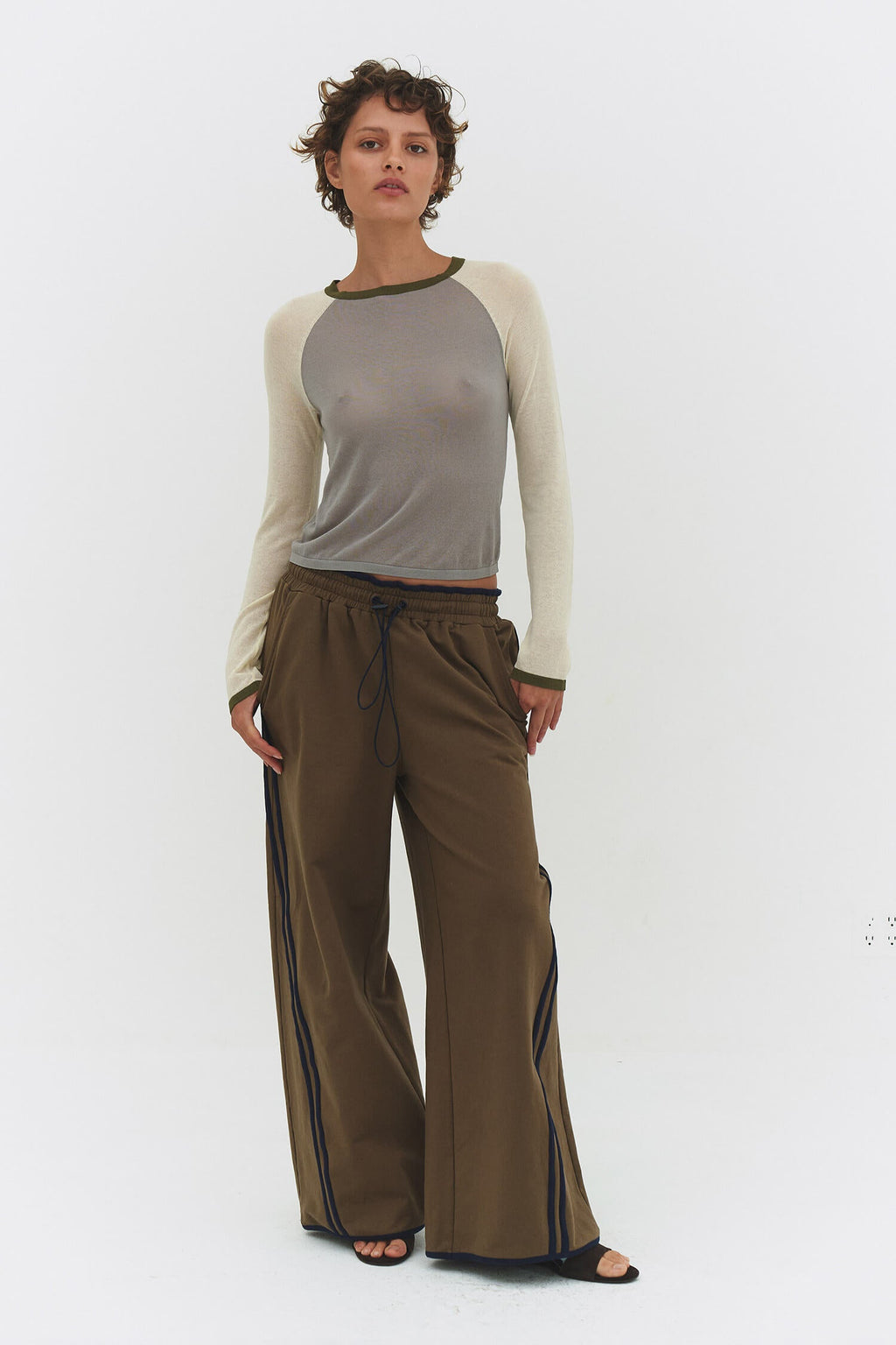 TOP RAGLAN MIRINAE EN MATCHA MEL
