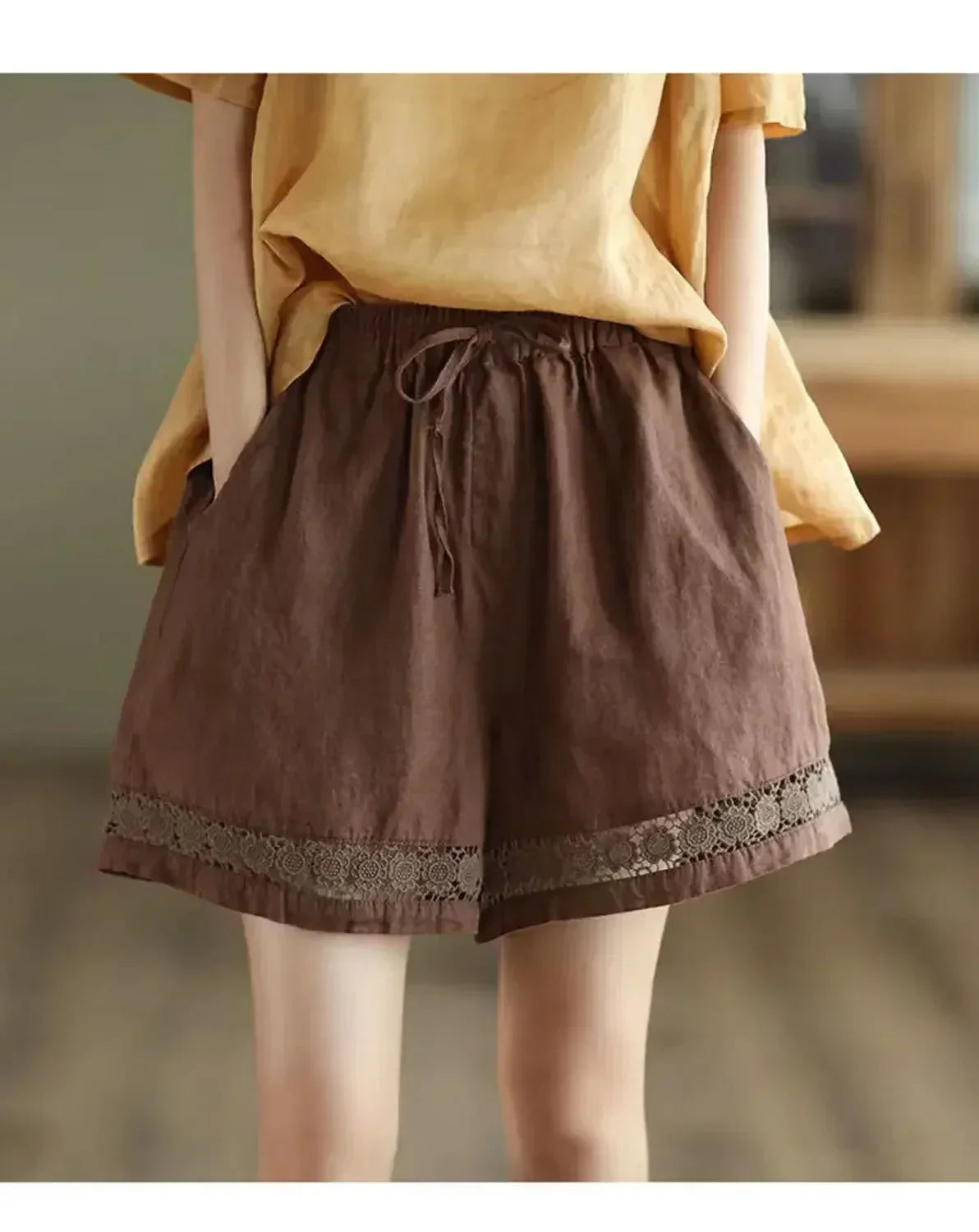 Short en coton et lin vintage taille haute élastique avec ceinture à nouer, brodé ajouré et coupe droite décontractée