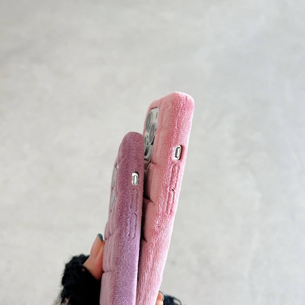 Coque de téléphone en fausse fourrure, chaude et moelleuse, à motif quadrillé, de couleur unie, pour iPhone 14 13 12 11 Pro Max Plus, coque arrière douce en silicone, antichoc, en fausse fourrure, pour iPhone