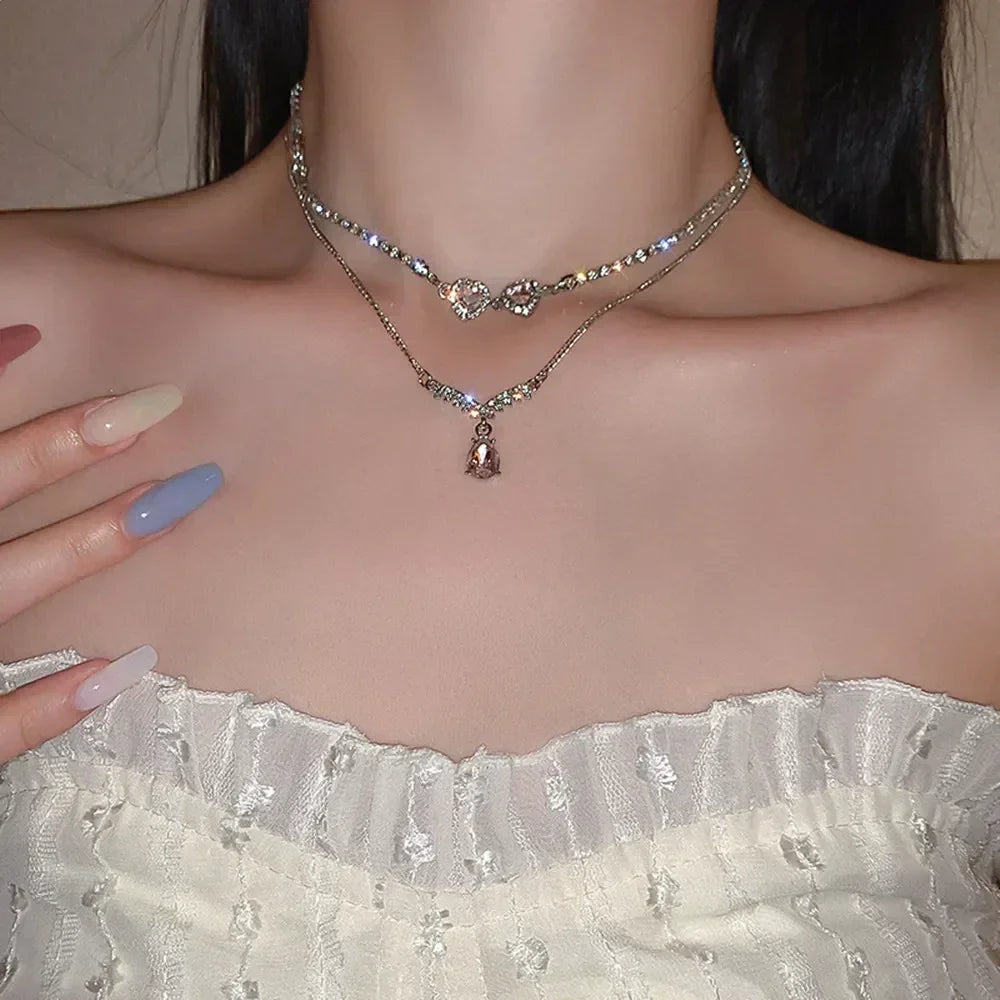Collier avec pendentif carré de zircon rose luxueux pour femme, accessoire quotidien tendance et personnalisé, bijoux de fête, cadeaux d'anniversaire