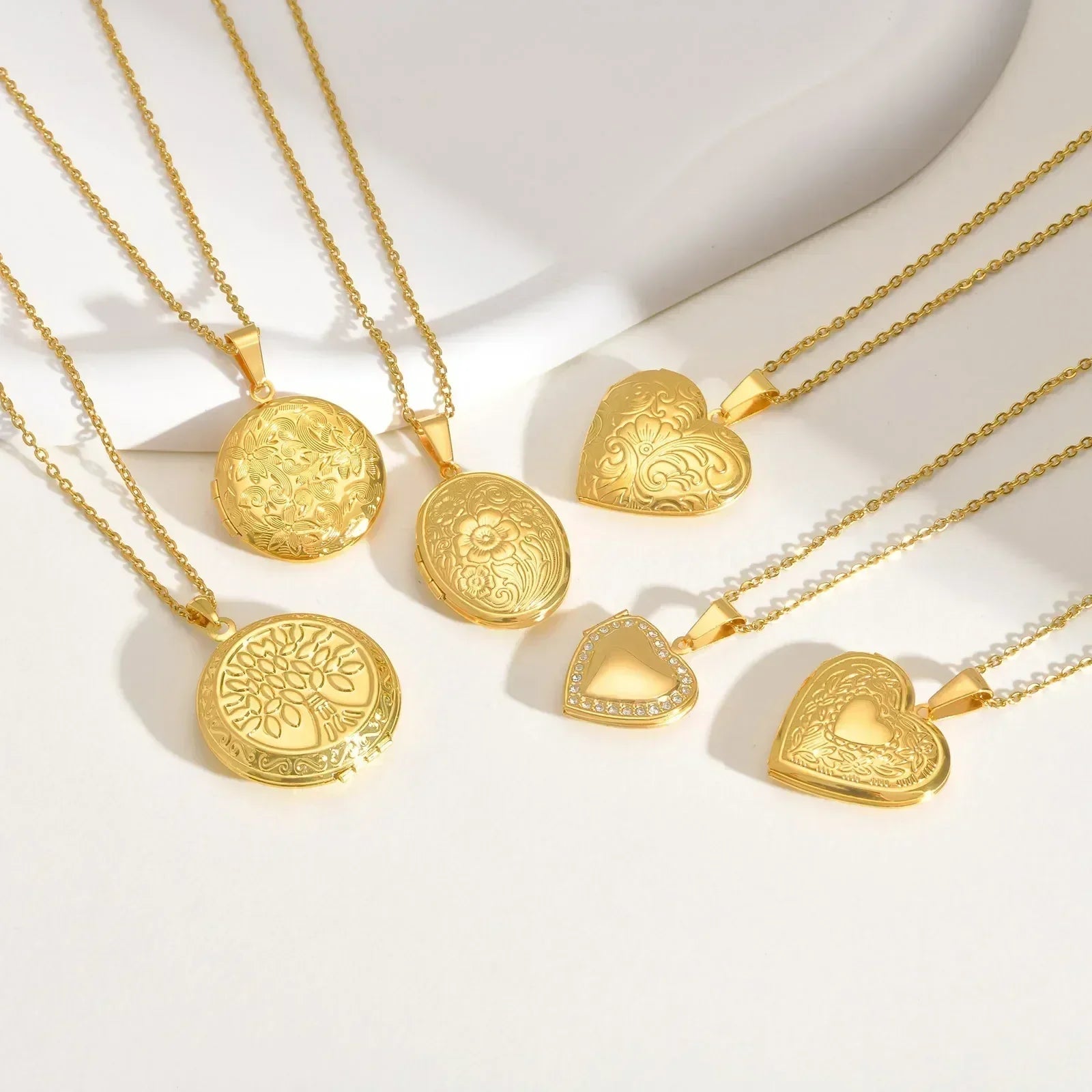 Vnox Collier pendentif en acier inoxydable avec médaillon en forme de cœur et cadre photo, design élégant plaqué or, cadeau pour femme