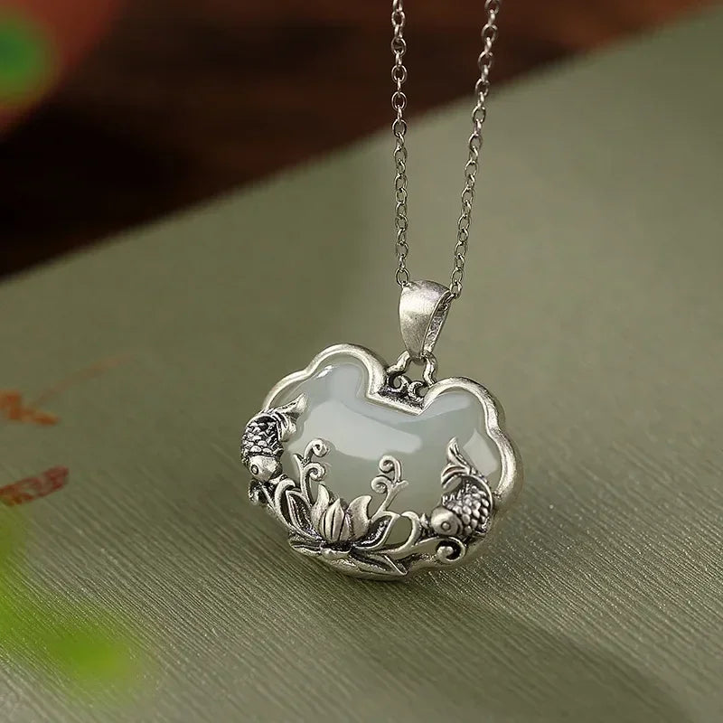 Collier en argent 925 avec pendentif Ruyi de style chinois rétro en jade Hotan naturel en forme de poisson et fleur de lotus, chaîne de clavicule.