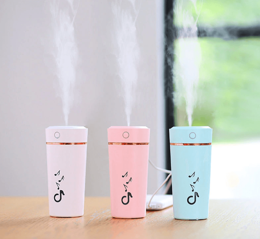 Nouvel humidificateur d'air portable USB 200 ml, diffuseur d'huiles essentielles ultrasonique pour la maison, la chambre, le bureau, la voiture avec 7 lumières colorées