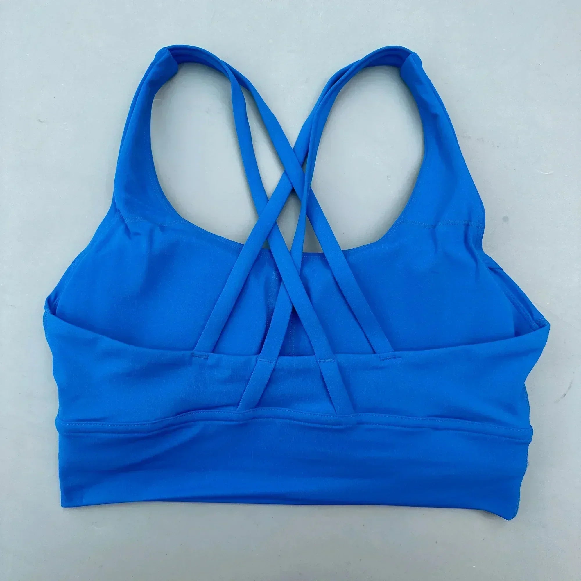 Soutien-gorge de sport uni pour femme, doux, haute résistance, haut moulant d'entraînement complet, gym, yoga, avec coussinets de poitrine