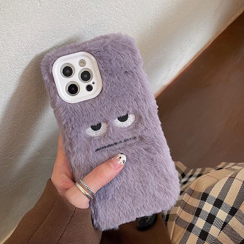 Étui de téléphone mignon et amusant en fourrure moelleuse pour iPhone 14 13 12 11 Pro Max Mini X Xs Xr 7 8 Plus Se 2020 Housse fille en peluche douce élégante et mignonne coque de téléphone douce et chaude pour l'hiver