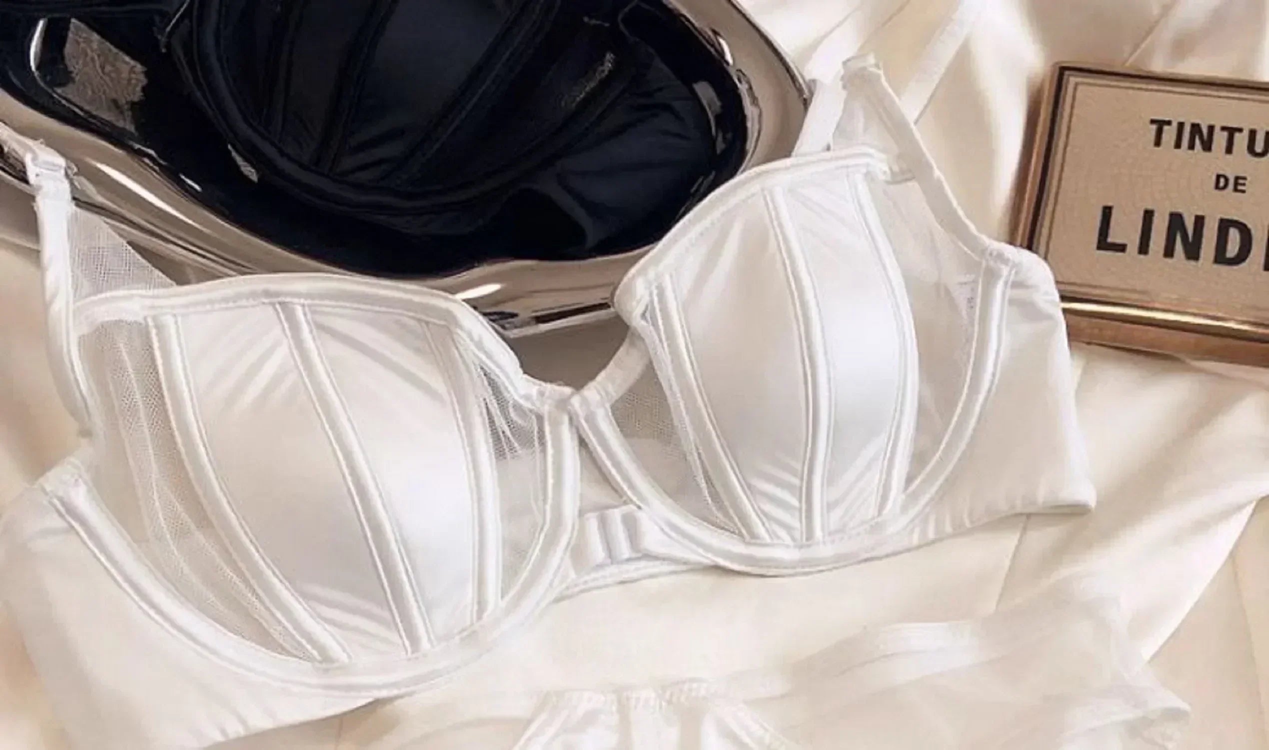 Soutien-gorge pigeonnant sexy pour petites poitrines – Armature à fermeture frontale - Femstylo