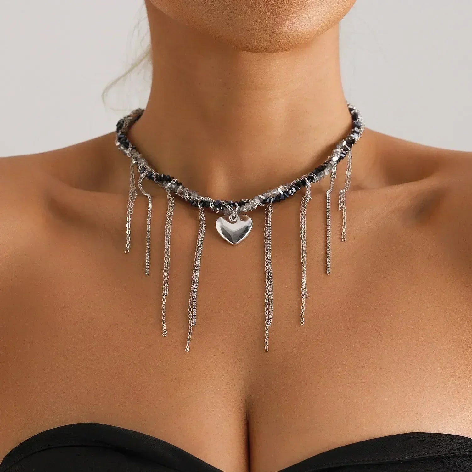 Collier Cœur Perlé Tendance pour Femmes Style Bohème Élégant Chaîne en Cristal Irrégulier Ras du Cou Y2K Exquis Cadeau de Fête Bijoux Accessoires