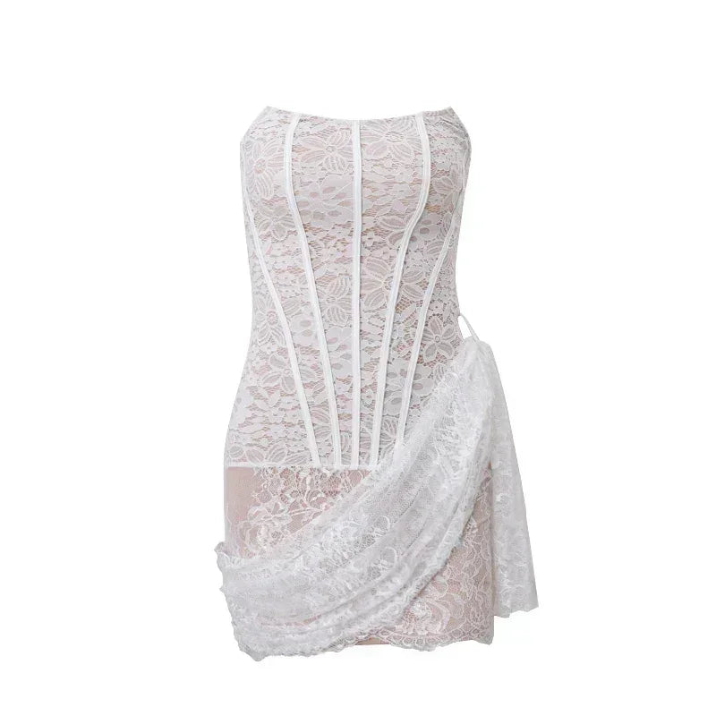 Robe courte élégante en dentelle sans bretelles sexy et transparente avec bandage asymétrique pour femme, idéale pour l'été et les soirées