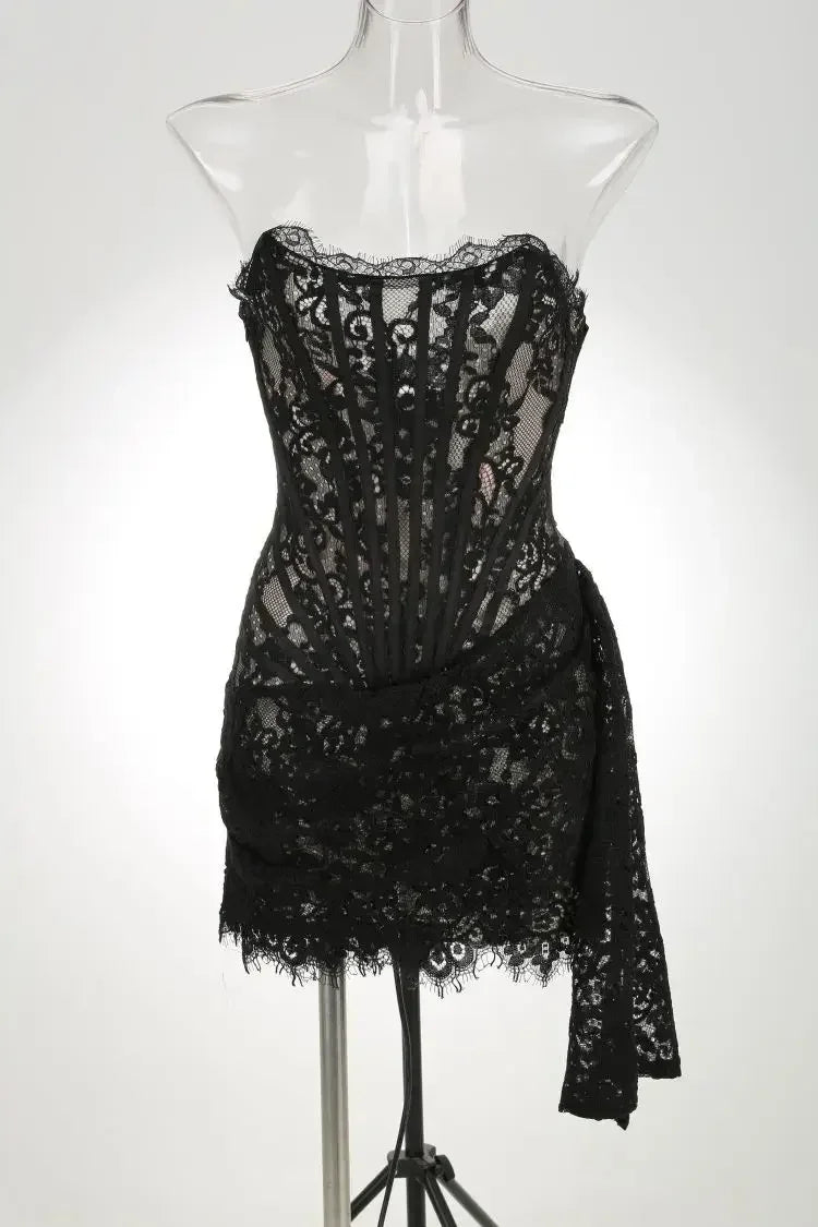 TARUXY Robe Corset Sexy en Dentelle Transparente et Patchwork, Robe Moulante Élégante de Soirée, Mini Robe Irrégulière pour Femme, Robe Bustier Nouvelle Collection