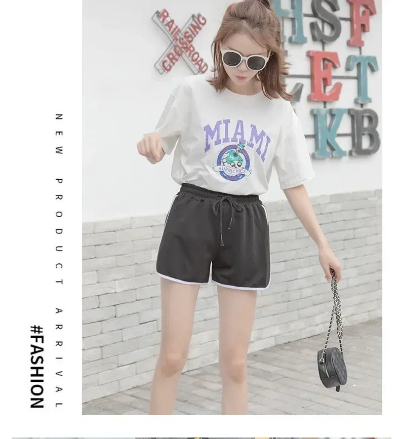 Shorts décontractés rayés pour femmes Coréen Harajuku Ample Assortis Shorts de sport Été Mode Simple Yoga Shorts mini fins Femme