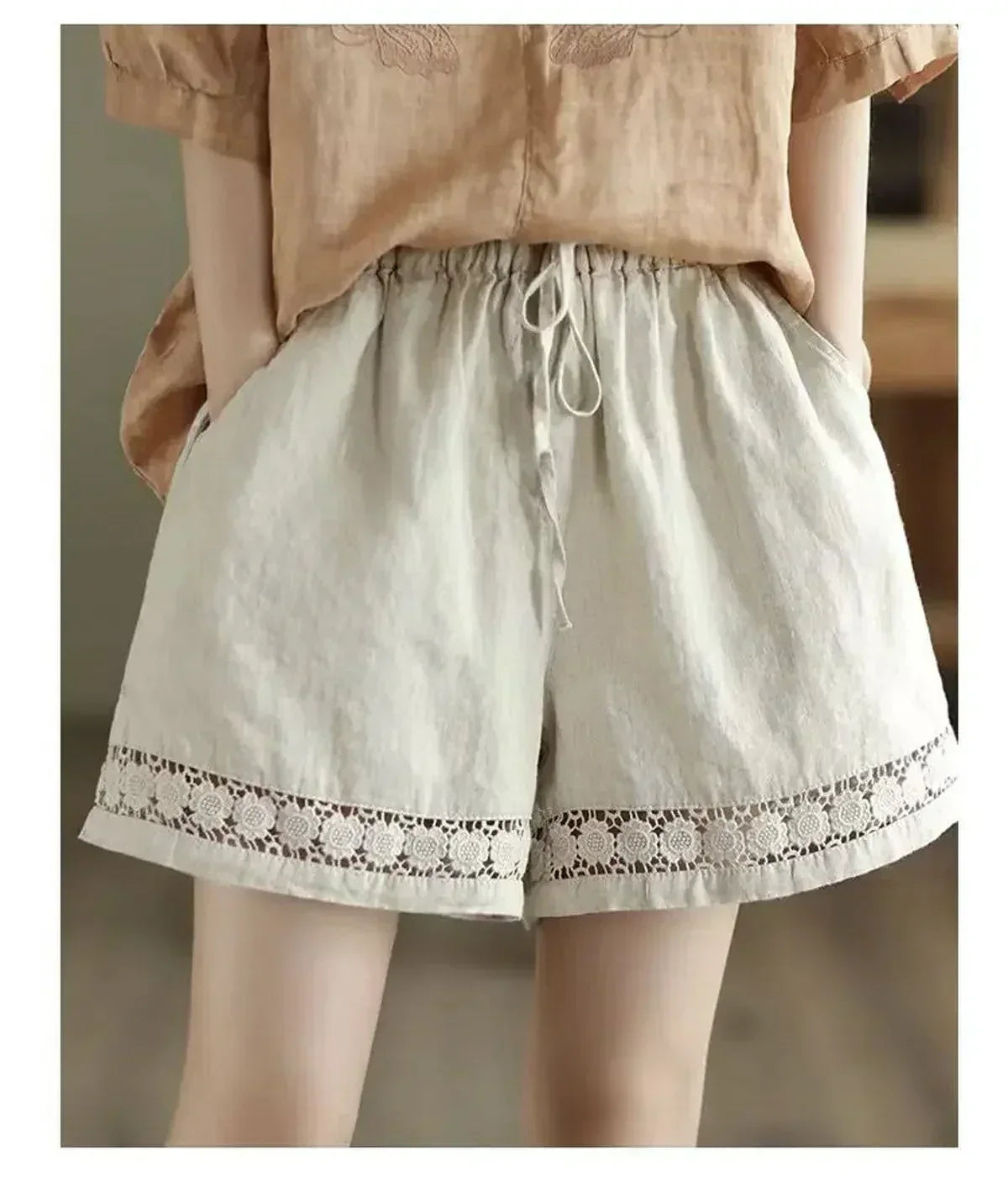Short en coton et lin vintage taille haute élastique avec ceinture à nouer, brodé ajouré et coupe droite décontractée