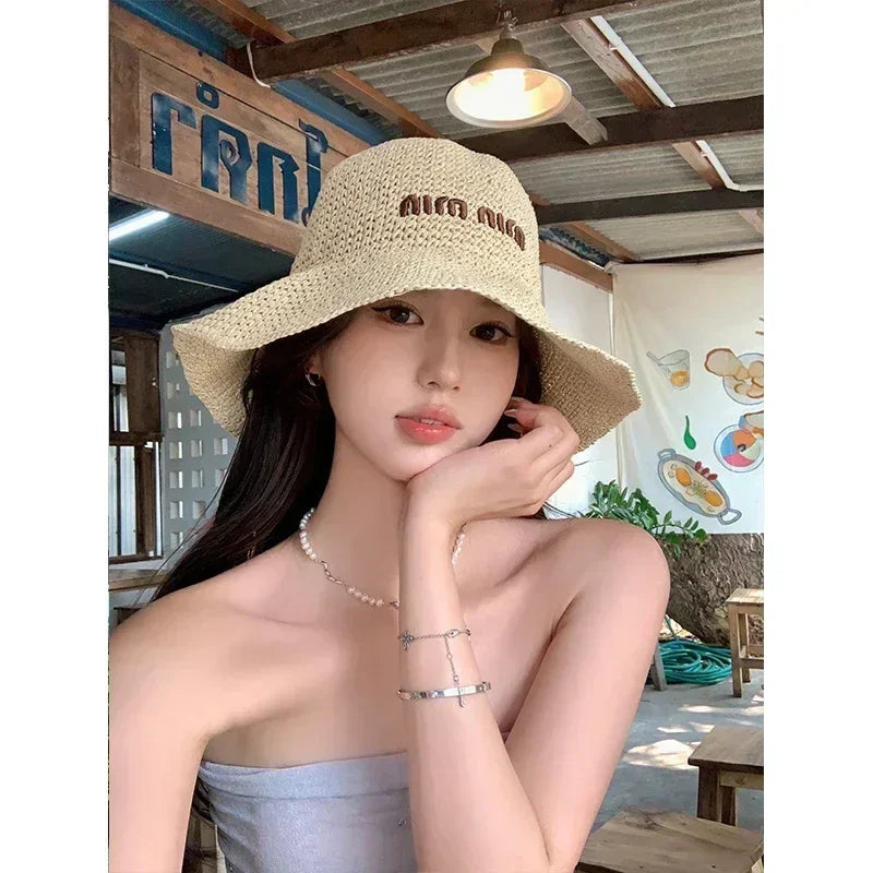 Chapeau de soleil en paille pour femmes 2025, grand bord large, pliable, pour la plage, style créateur, seau coréen pour l'extérieur