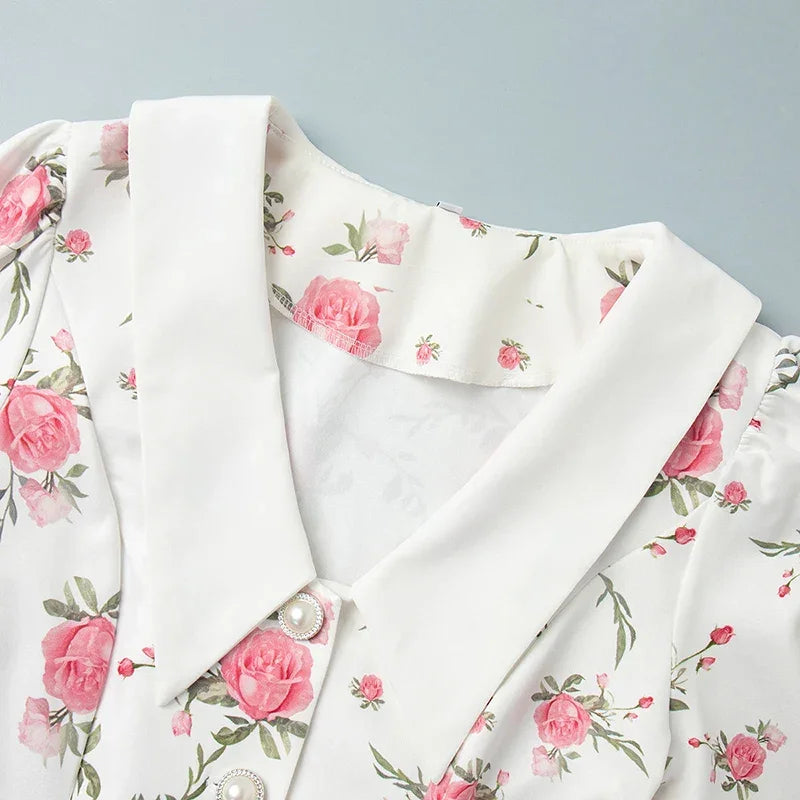 Mini-robe à manches bouffantes et col en V | Robe imprimée à volants et boutons en perles - Femstylo