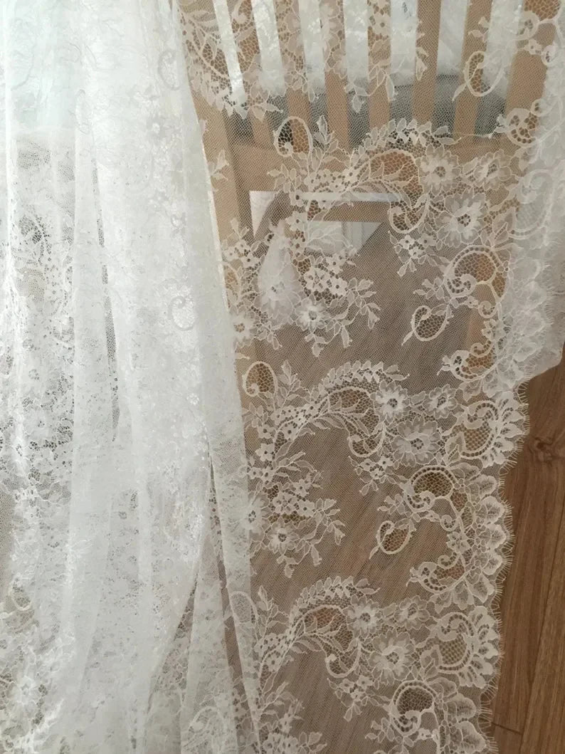 3 mètres/lot de Tissu en Dentelle de Chantilly Française Blanc cassé, Cils Broderie Dentelle Artisanat Voile de Mariée Accessoire de Dentelle Largeur 150cm