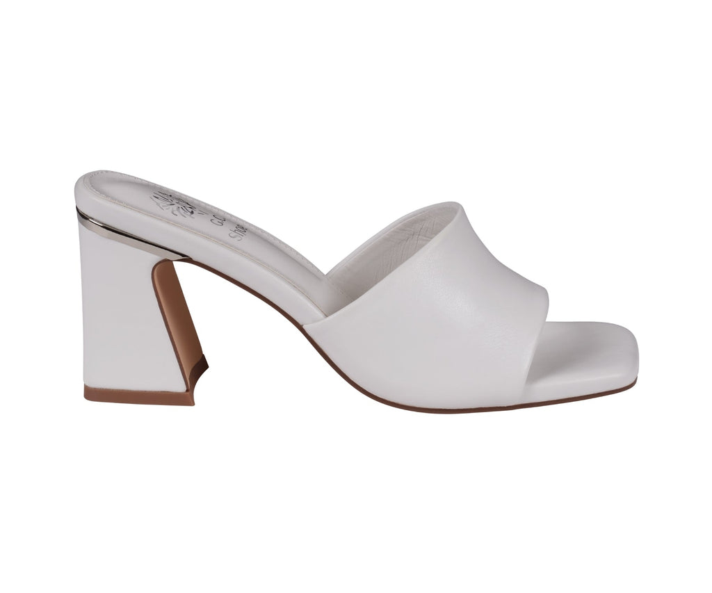 Sandales à talons carrés blanches Soho pour femme