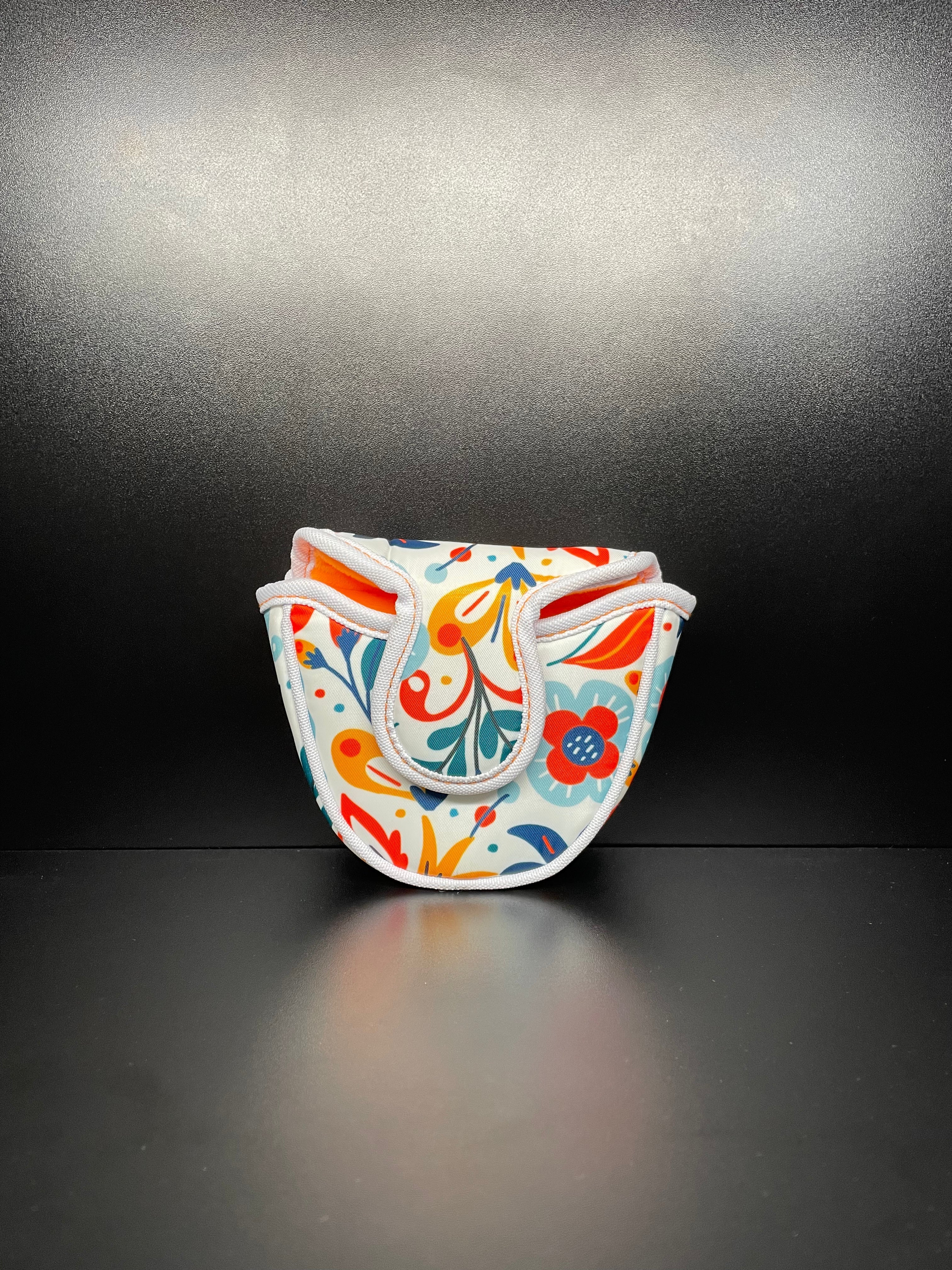 Couvre-chef fleur printanière