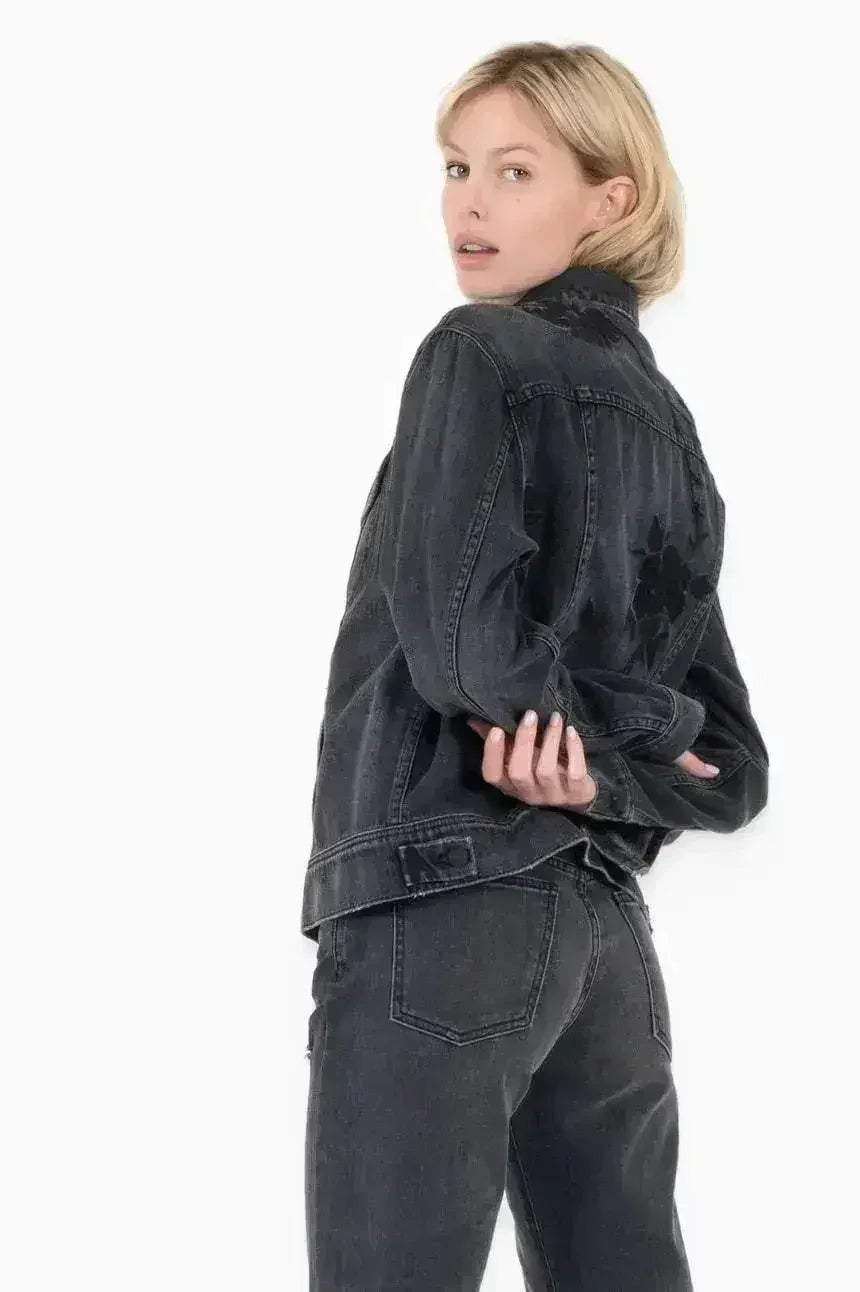 Veste Dana In When Doves Cry