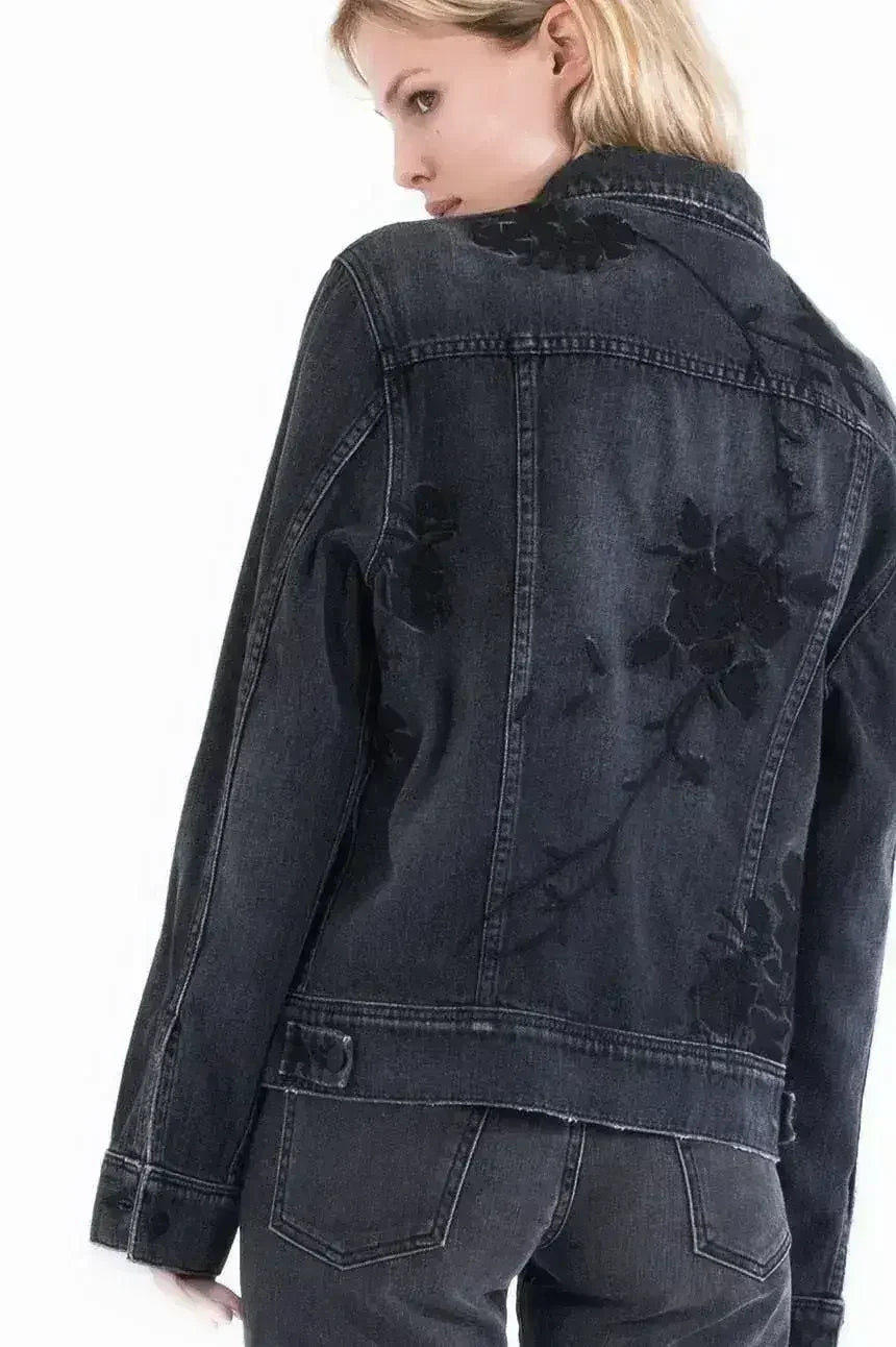 Veste Dana In When Doves Cry